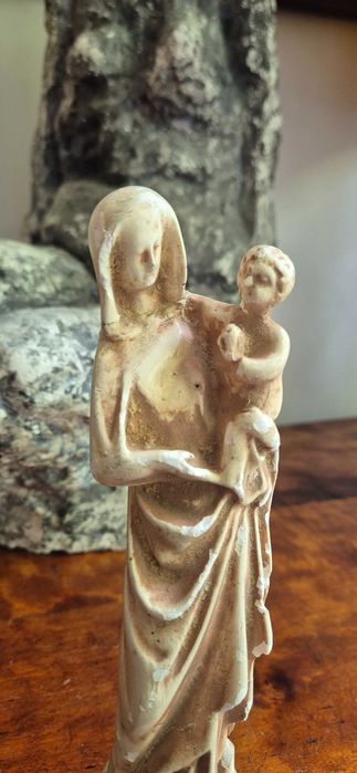 Stara sakralna rzeźba Matka Boska z dzieciątkiem Madonna antyk