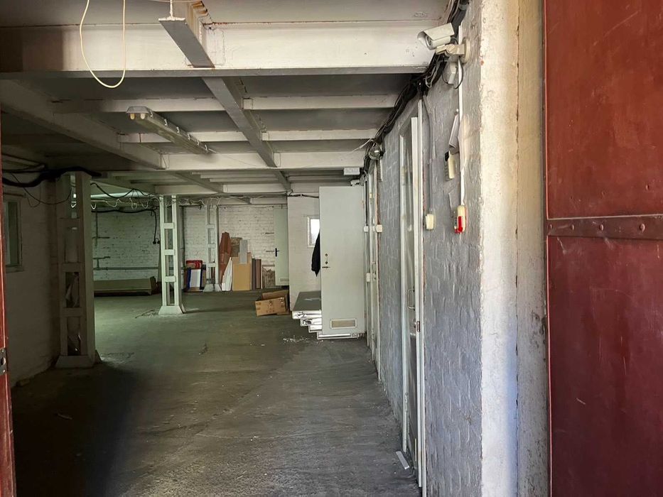 Оренда великого складського приміщення, вул. М.Краснова