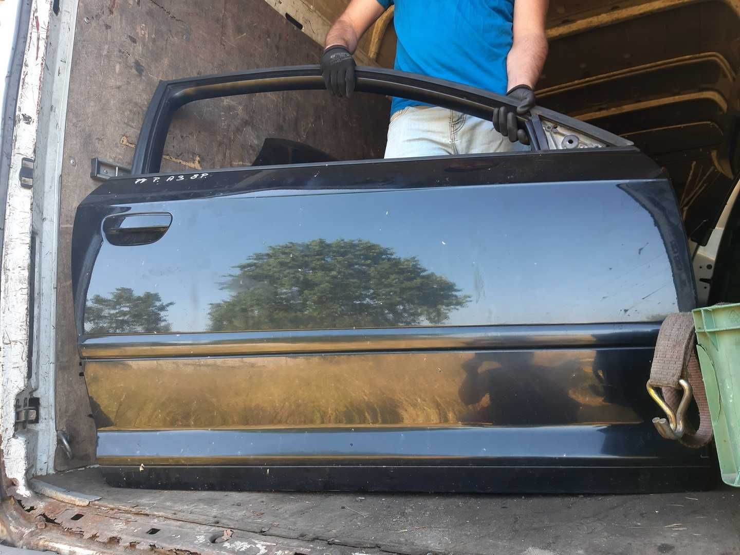 Audi A3 8P Lift drzwi prawe