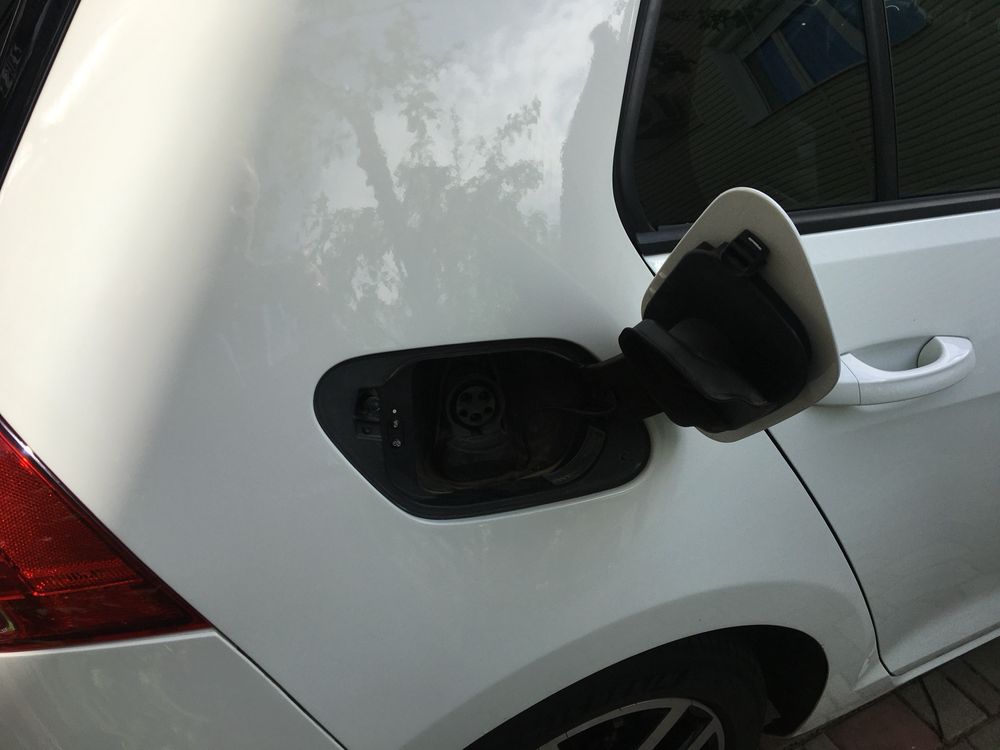 Volkswagen E-Golf 2016