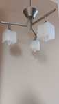 Lampa sufitowa z elementami chromowanymi