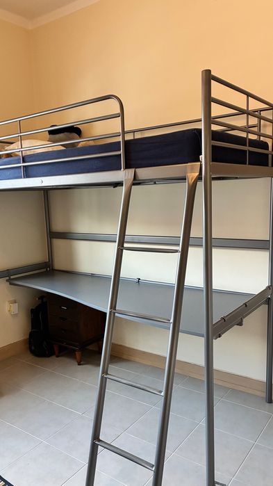 Beliche Svarta com secretária IKEA