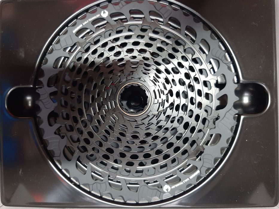 XG-1299 cassette sram eagle nova 10-52
