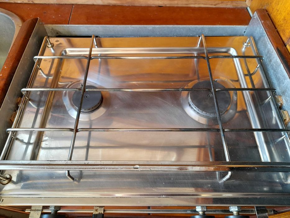 Fogão com forno para barco