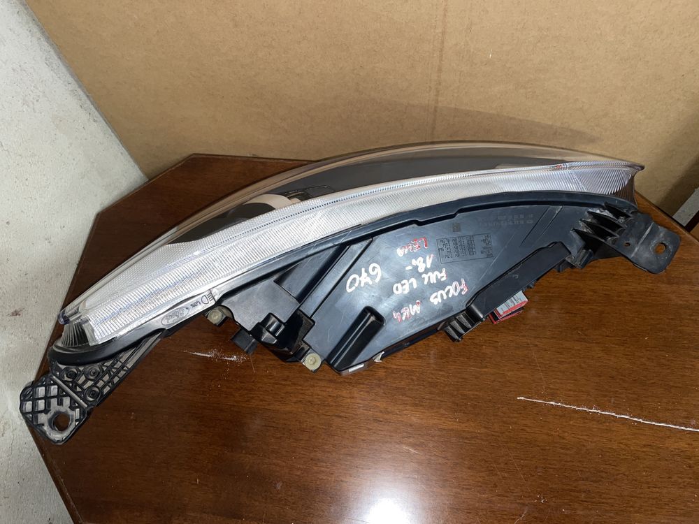 Ford Focus MK4 Lampa lewa przód Full Led
