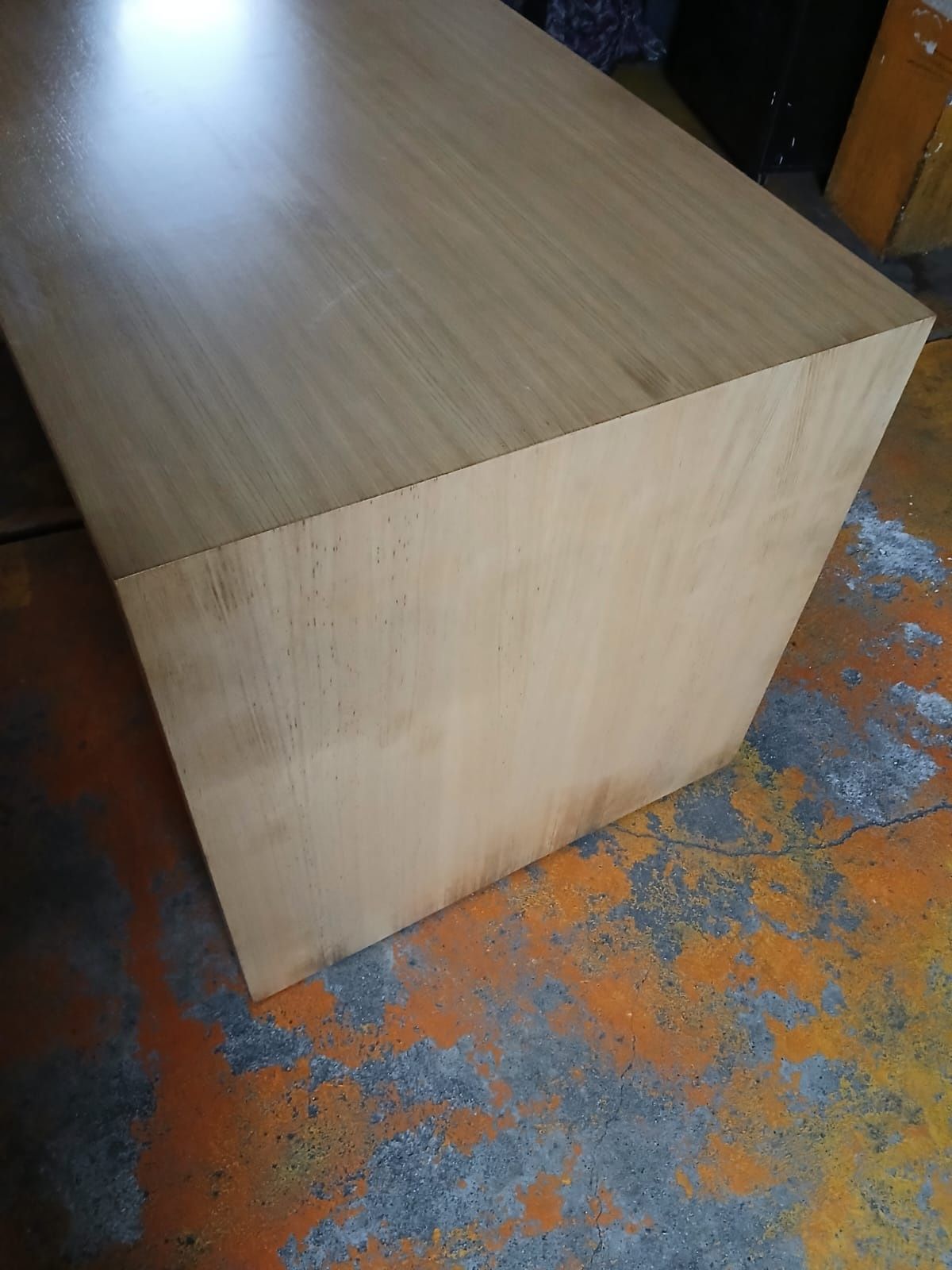 Vendo mesa de escritorio ou cozinha