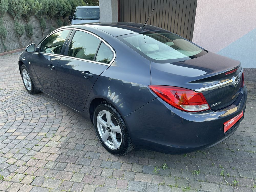 Opel Insignia 1.8 Benzyna Klima Alu Czujnik Park Bez RDZY