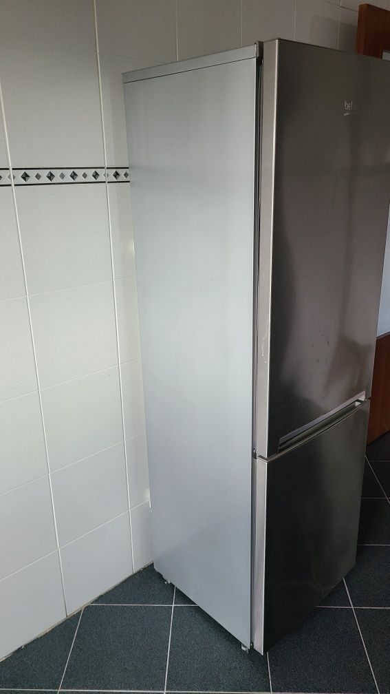 Frigorífico Combinado BEKO