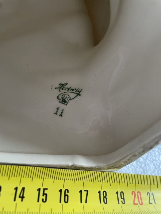 Статуетка голуби Hertwig 11 Katzhutte порцелянова