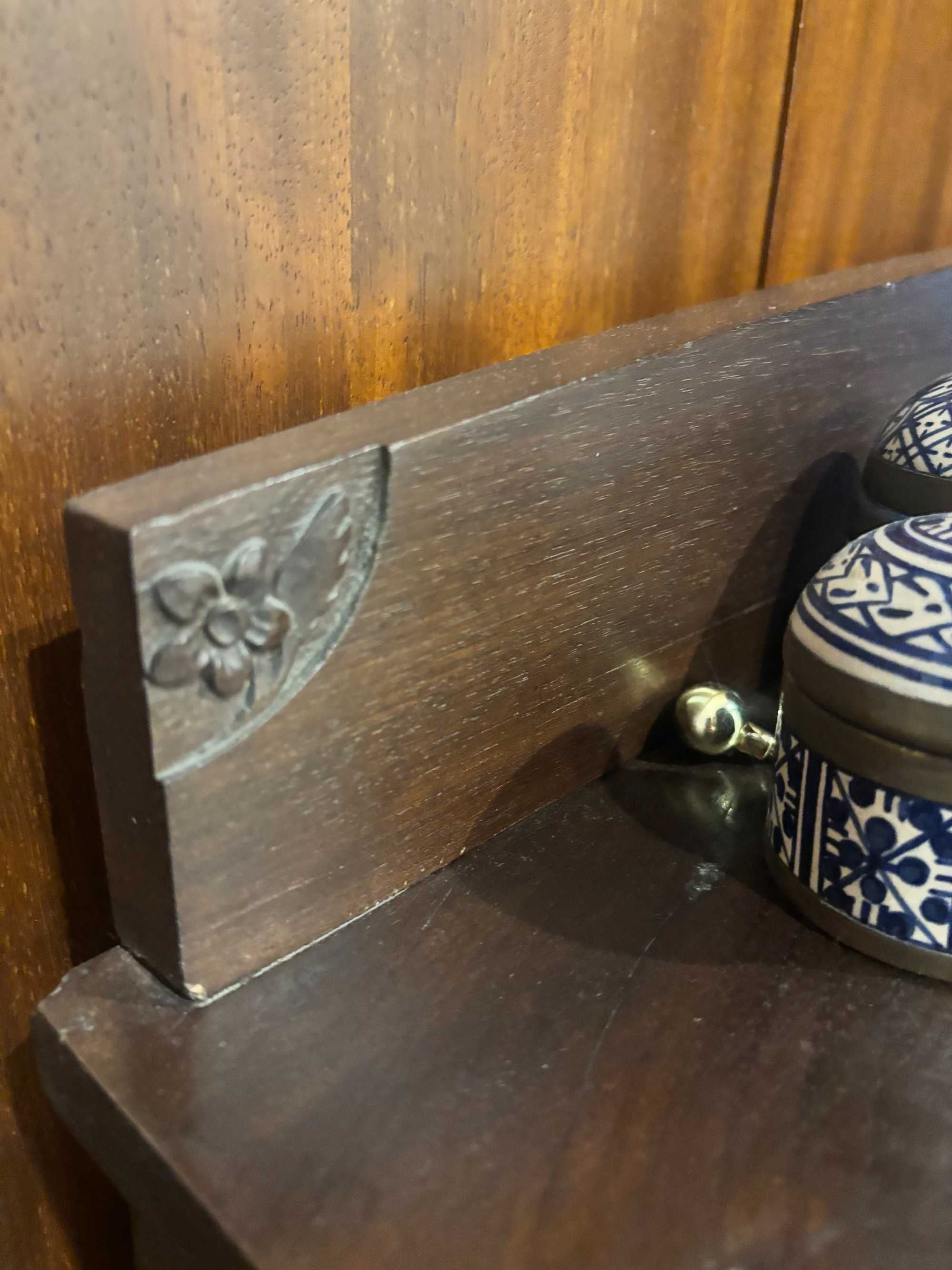Armário de quarto vintage - já restaurado.