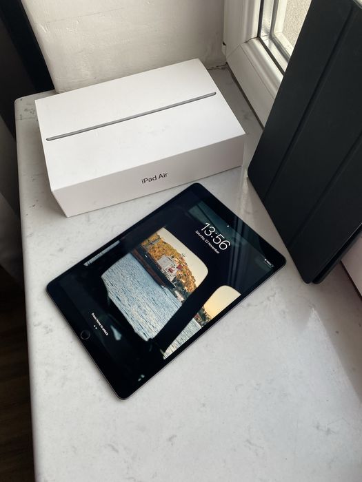 Zestaw iPad + Apple pencil + Smart keyboard + etui