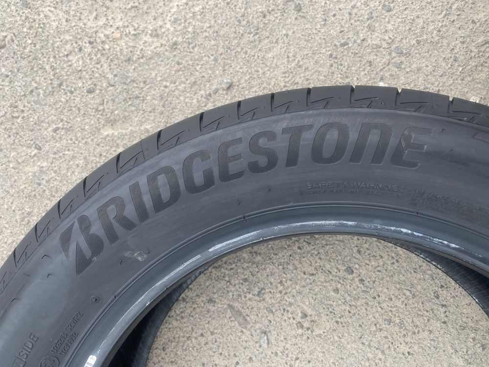 225/55/17 Bridgestone 2023 ГОД