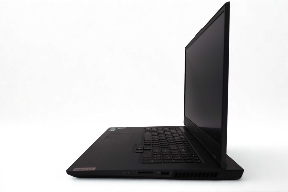 Laptop Do Gier PRO 17,3" FHD IPS MAT i5 32GB 512 NVME 1TB HDD GW FV