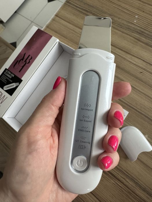 Ultra ion cleaner about face ультразвуковой очиститель для лица