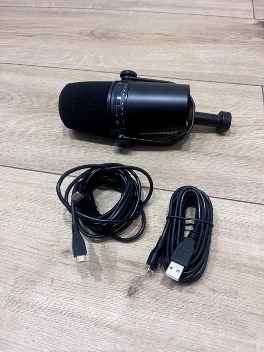 Shure MV7 - K XLR/USB-C metalowy mikrofon dynamiczny do podcastów