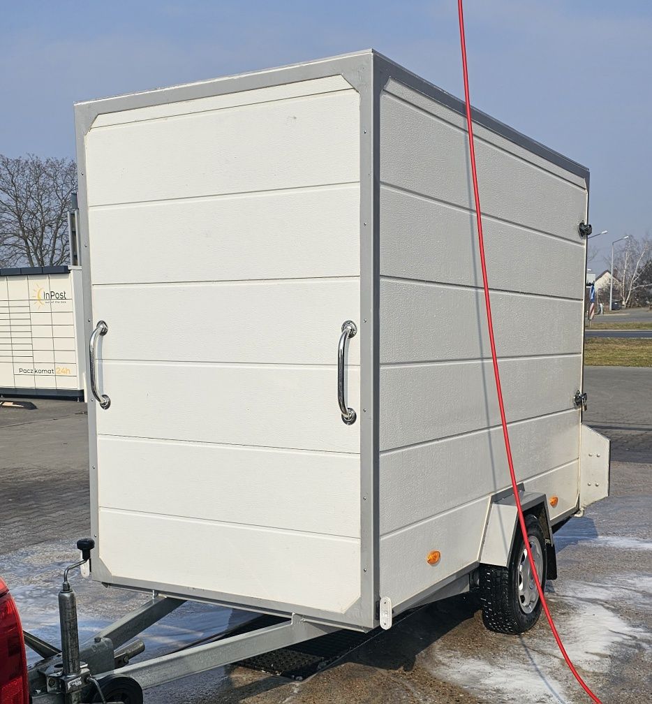 Przyczepa zabudowana DMC 900kg