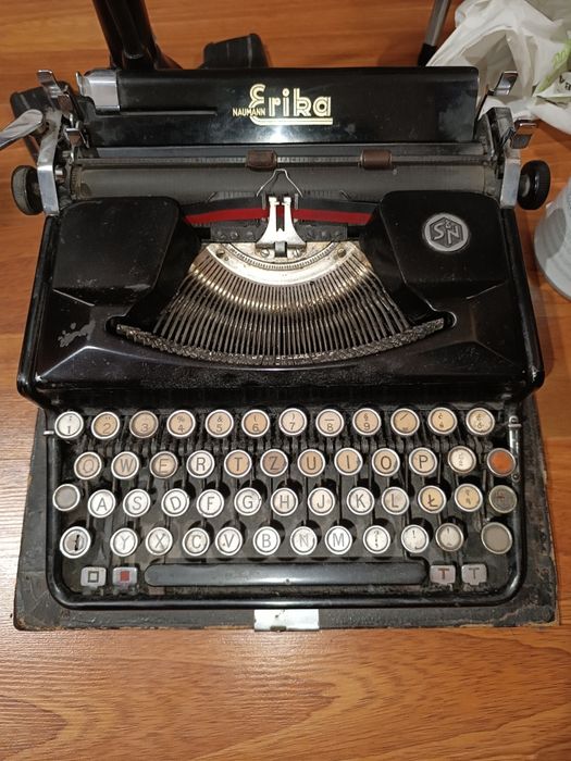 Maszyna do pisania ERIKA NAUMANN
