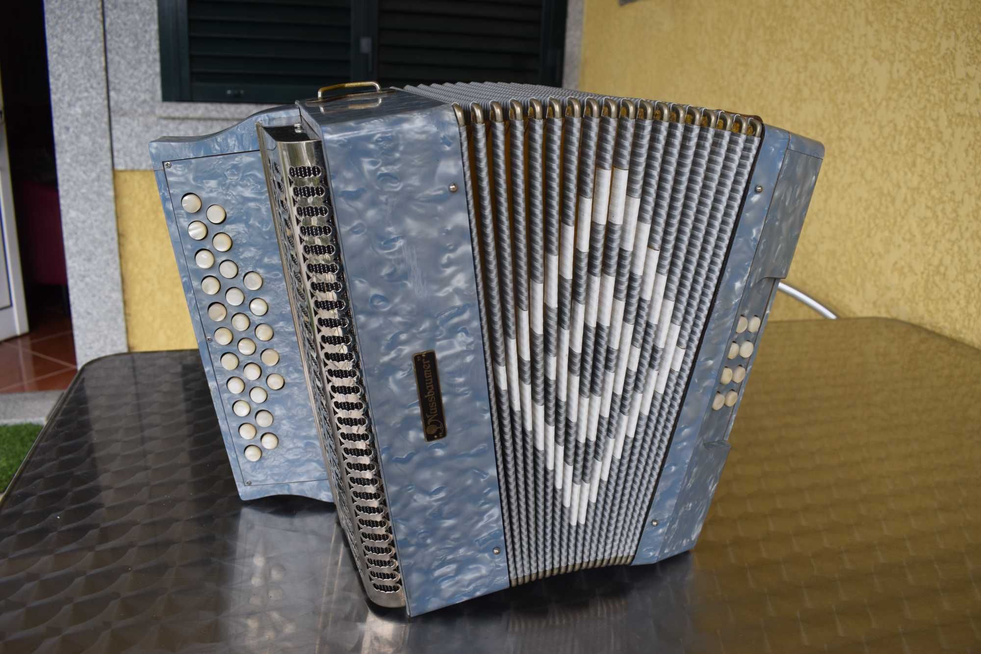 Concertina Nusbaummer 2 voz. Sol# Do# Fa#