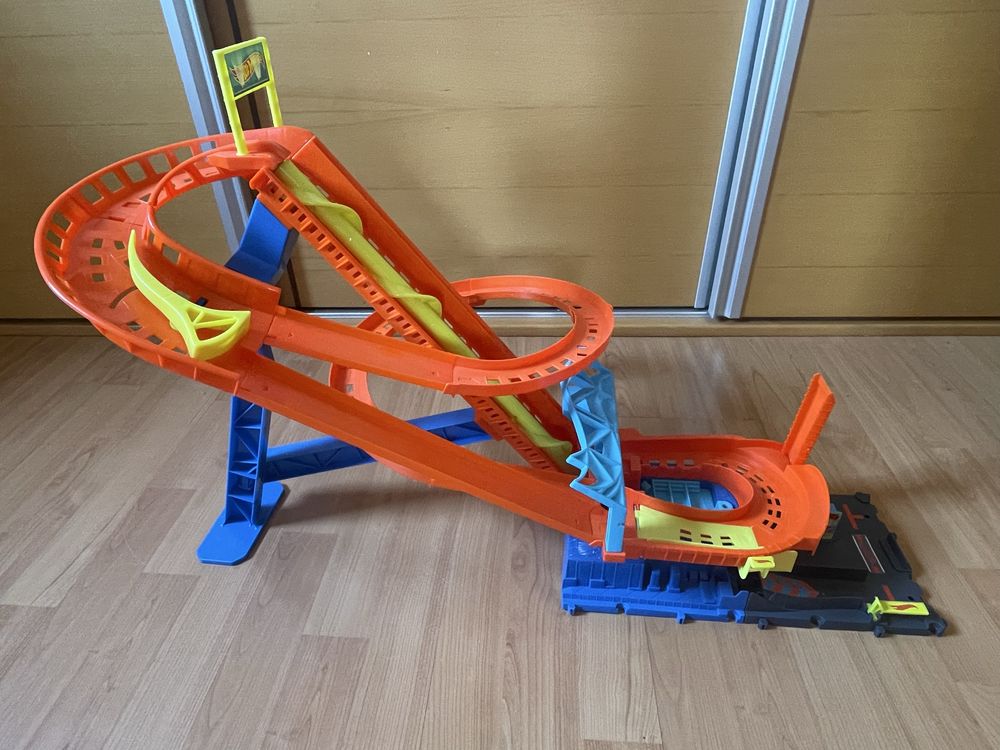 Pista Roller Coaster Rally da Hot Wheels