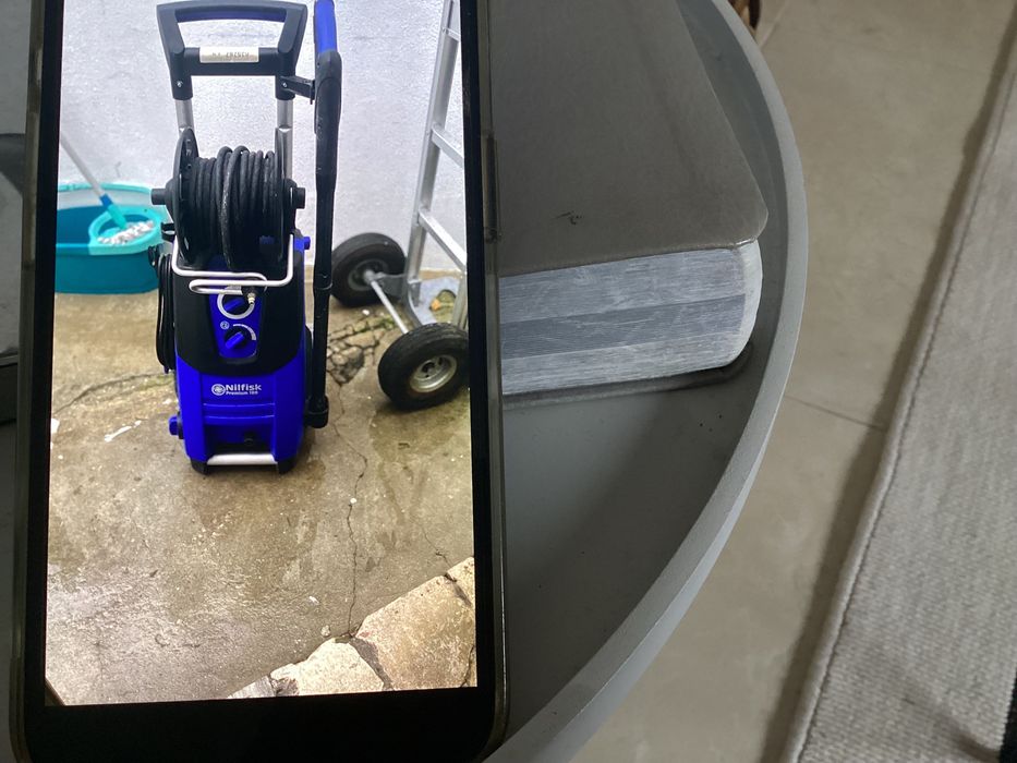 Máquina de Pressão Nilfisk 180