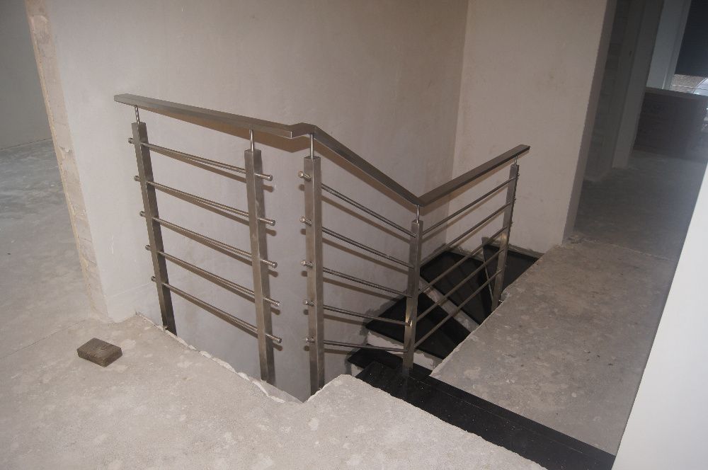 barierka balustrada obudowa balkon taras poręcz nierdzewna