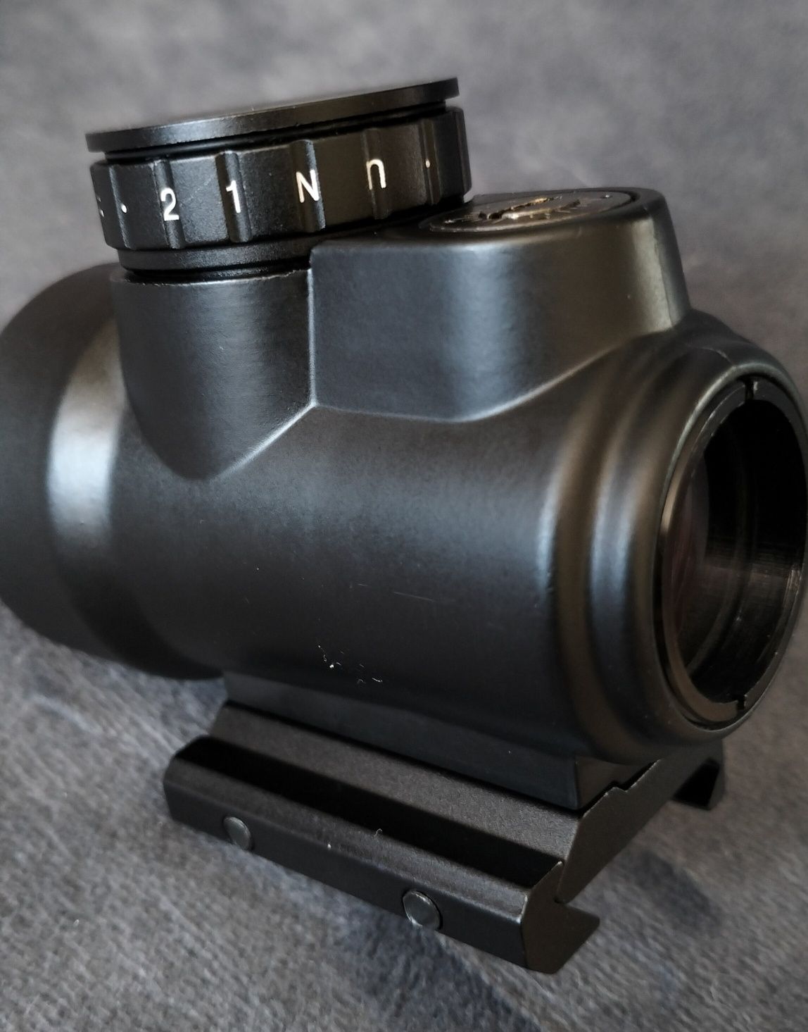 Коліматорний приціл  TRIJICON MRO