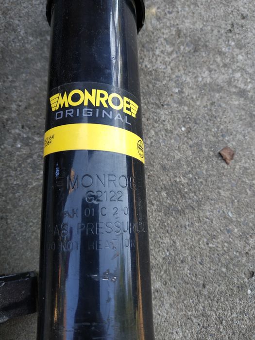 Амортизатори задні Хюндай Сантафе