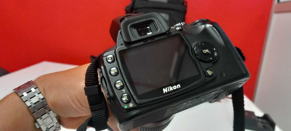 Máquina Fotográfica Nikon d60 + AF-S DX Nikkor 18-55 e 55-200mm+ acess