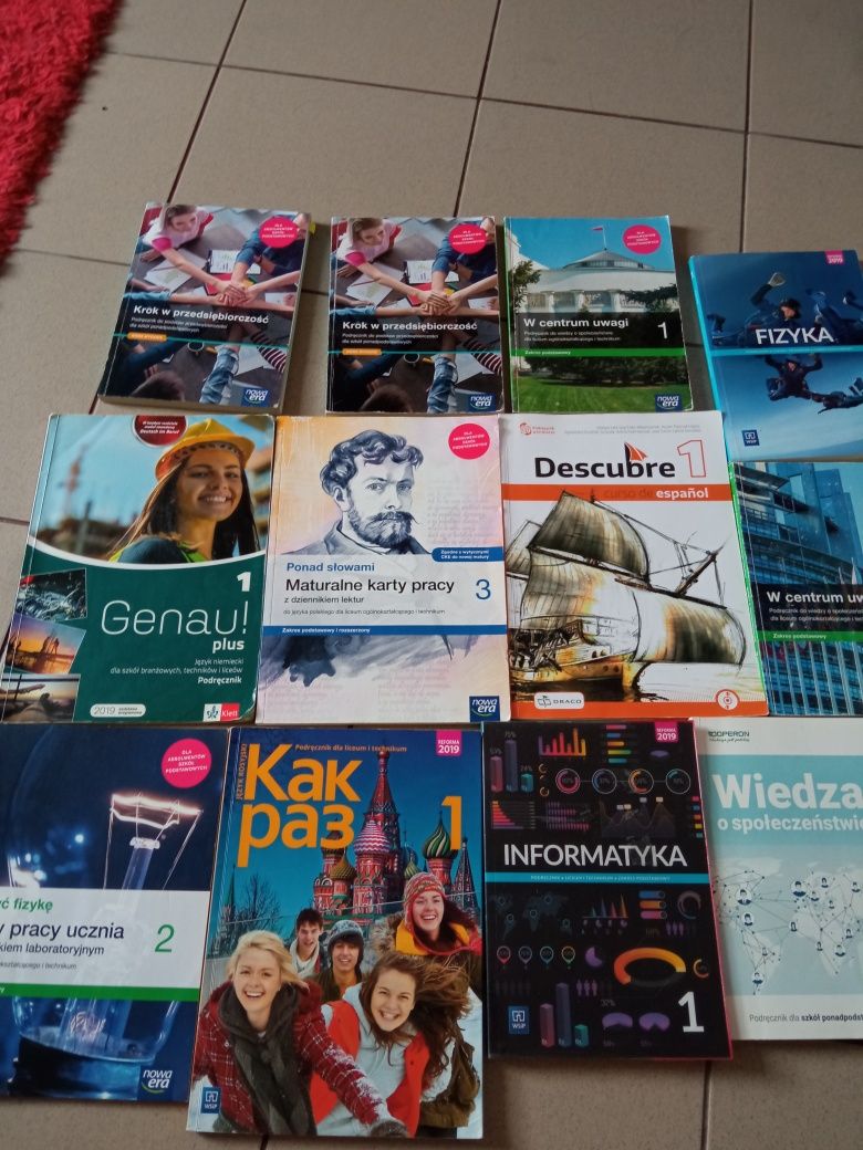 Książki i ćwiczenia mix do szkoły ponadpodstawowej