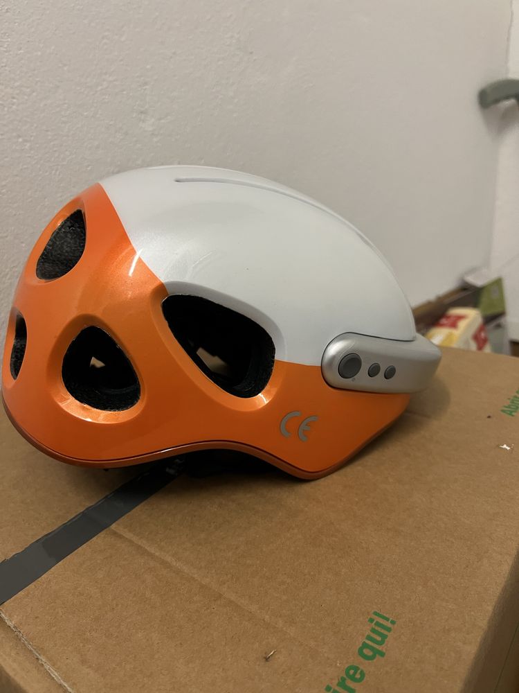 Capacete inteligente Airwheel - Com bluetooth e intercomunicador