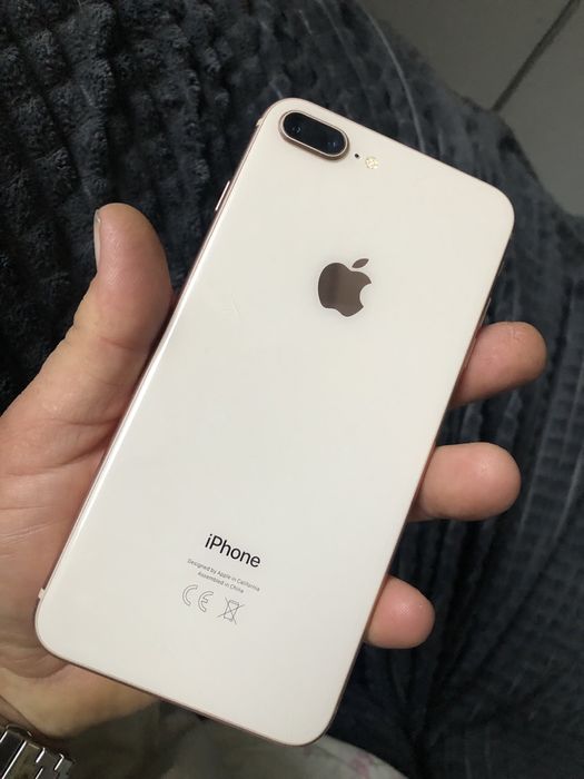 Iphone 8plus стан нового.