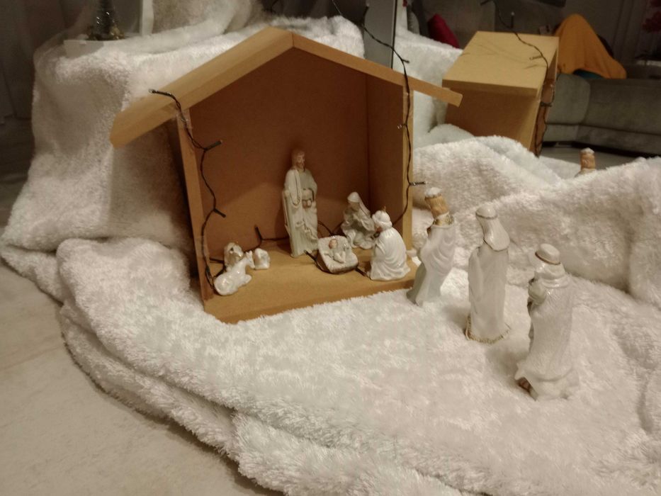 Casa do presépio em mdf