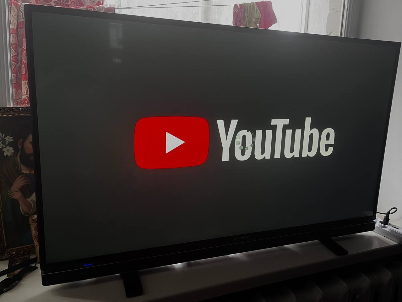 Grundig 49 дюймів плазма