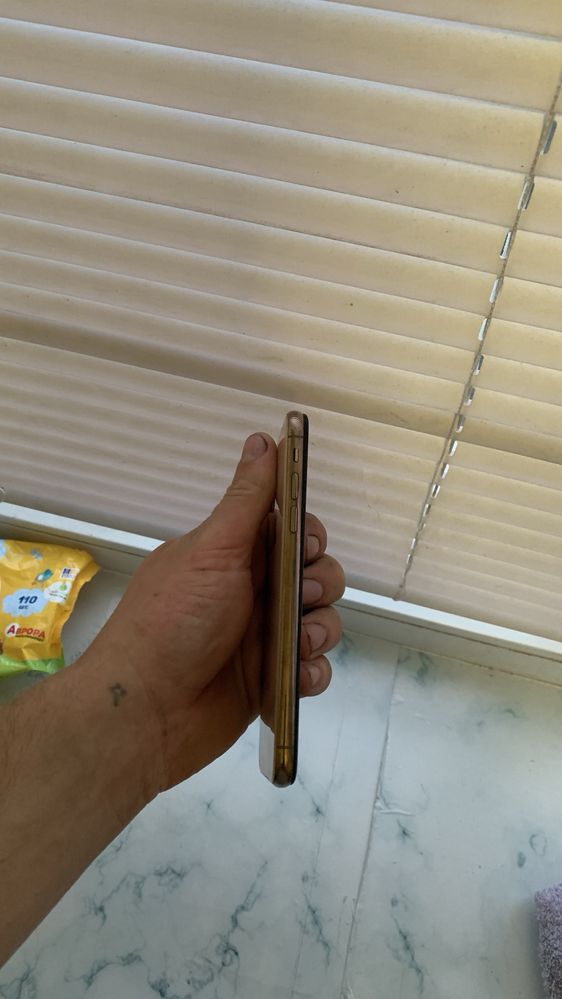 Iphone xs.