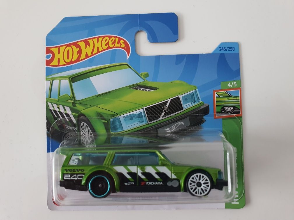 Hot Wheels Volvo 240 Drift Wagon