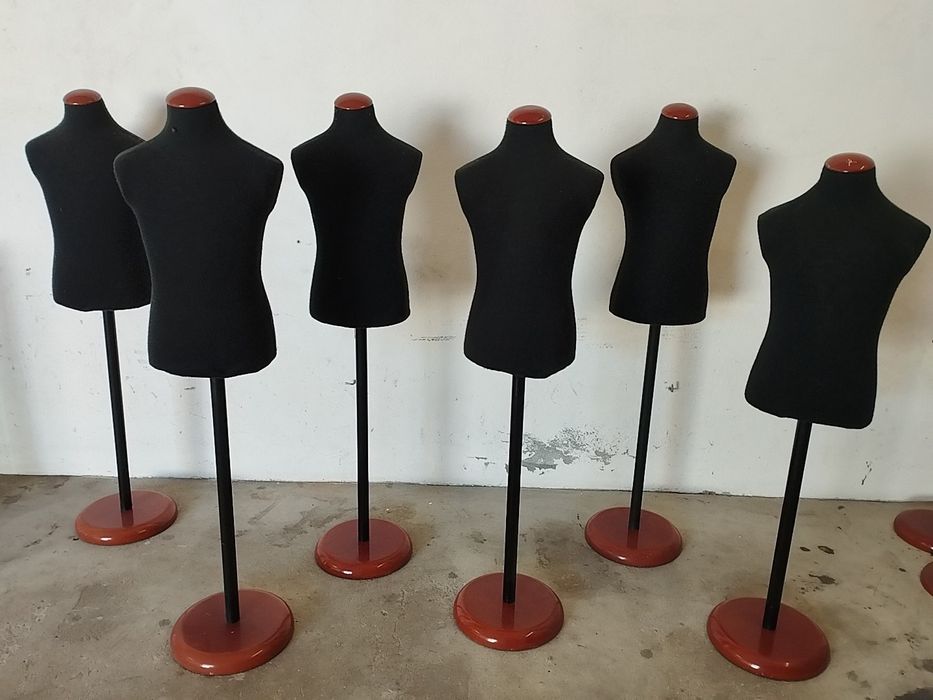 Manequins de roupa infantil