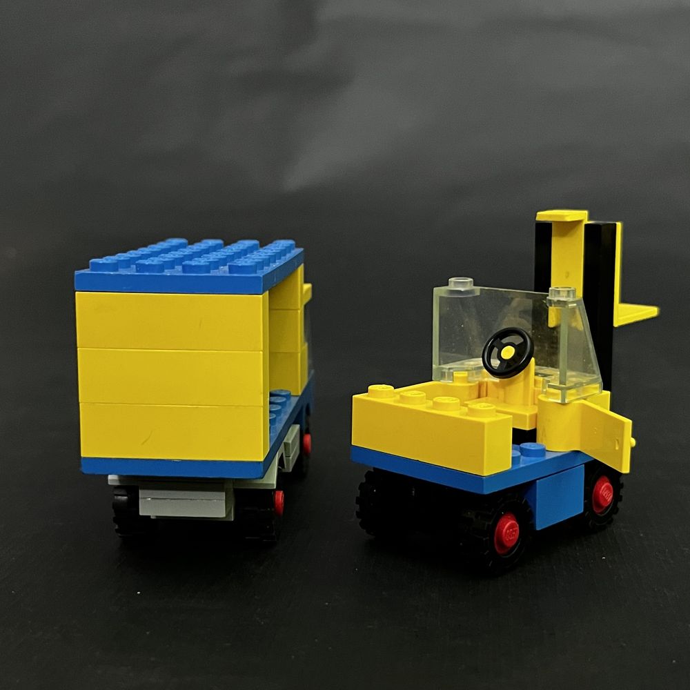 674 LEGO Ciężarówka i Wózek Widłowy