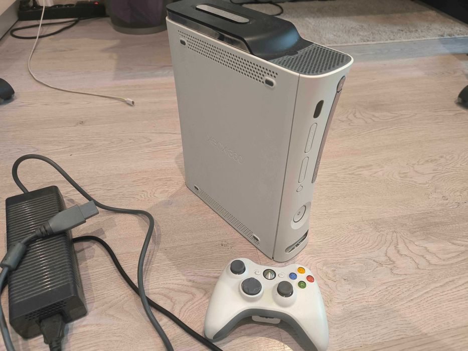 Konsola Xbox 360 120 GB + kontroler