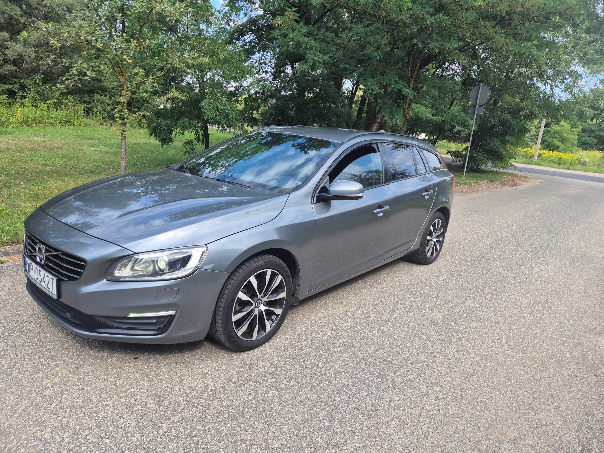 Volvo V60.   2.0 150km  2018r. Zarejestrowany!
