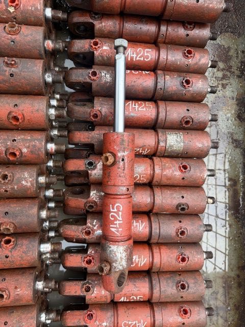 SIŁOWNIK Hydrauliczny nowy do szybkozłącza