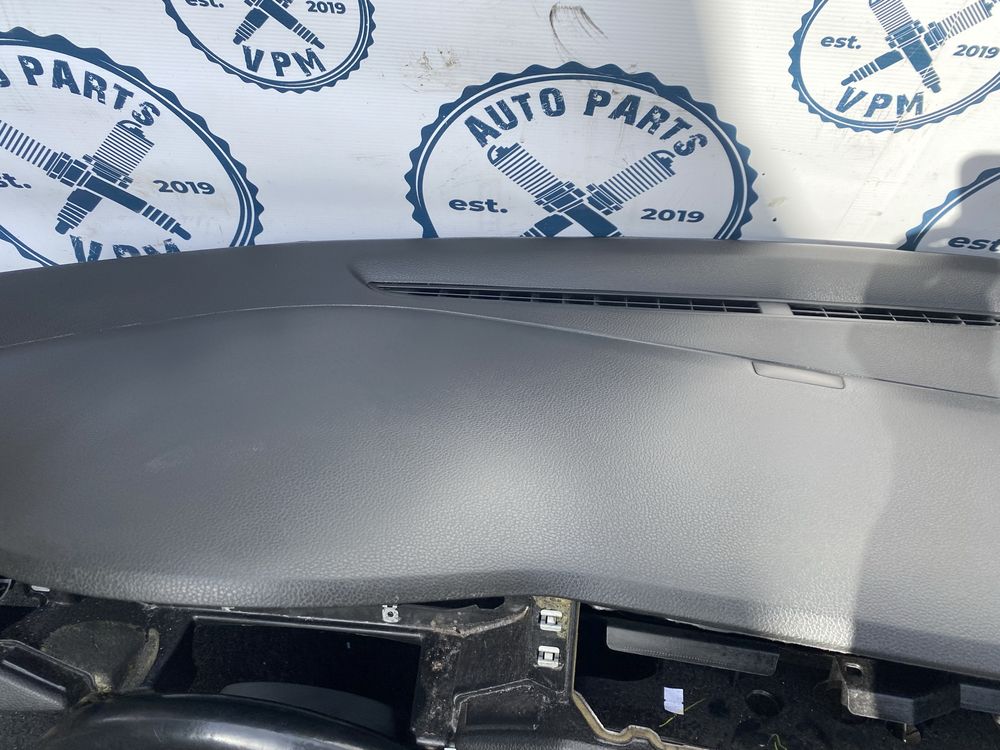 Торпедо, консоль, панель airbag Volkswagen Jetta MK6 2011-2018