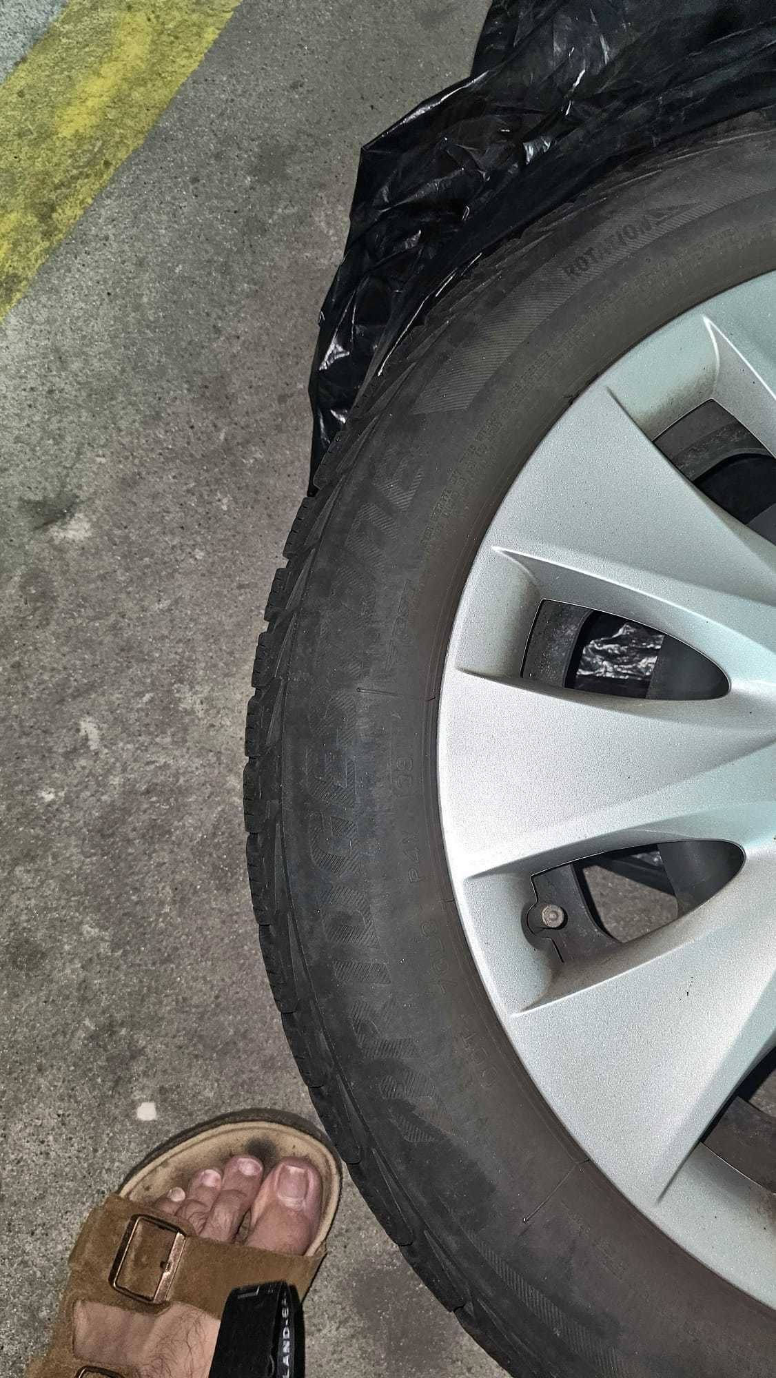 Komplet Bridgestone blizzak lm32 195/55r16 + feligi + kołpaki BMW