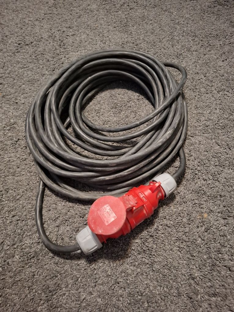 Przedłużacz 400V 16A 5x2,5 20 metrów