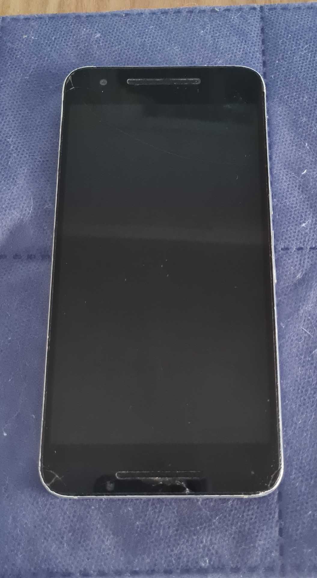 Смартфон Nexus 6P