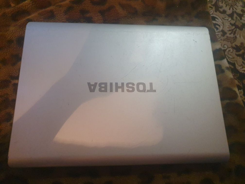 Ноутбук на запчасти TOSHIBA L300-110 MODEL.PSLBOE-014012