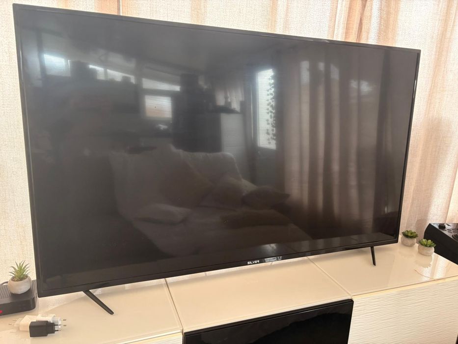 Smartv SILVER 65