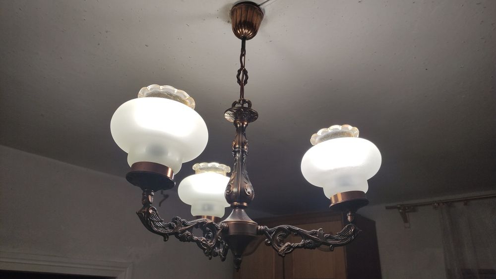 Люстра стельова бронзового кольору