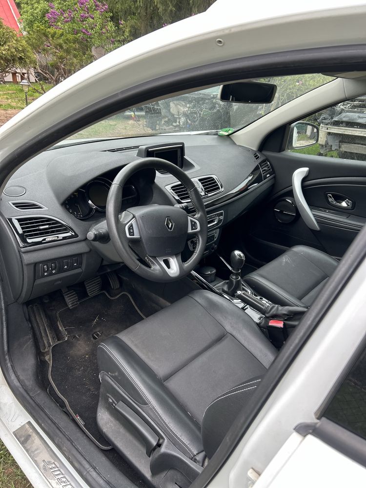 Renault Megane 3 bose na cześci OV369 maska zderzak drzwi lampa klapa