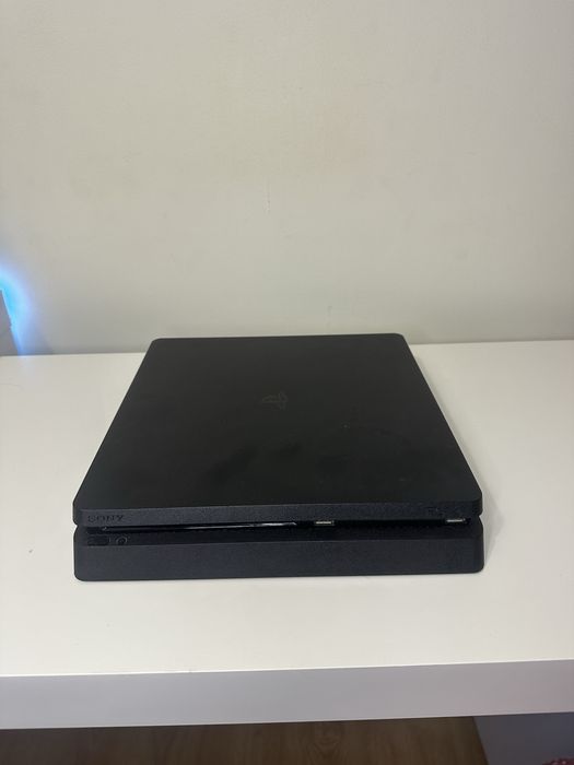 Playstation 4 - 1 TB
