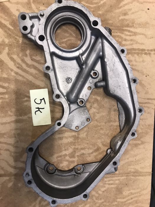 Pokrywa rozrządu Toyota 5K